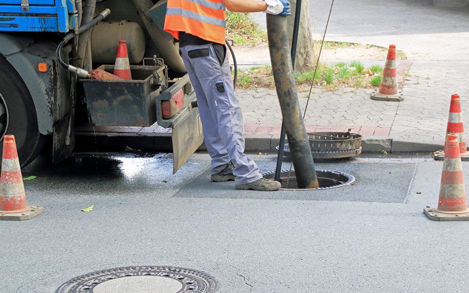 déboucher une canalisation d'eaux usées Montrouge